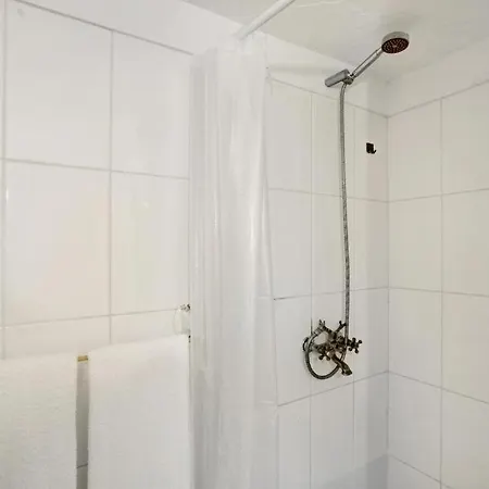 Casa Con Jardin