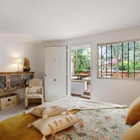 بيت للعطل Casa Con Jardin