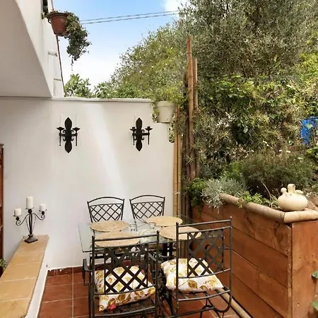 بيت للعطل Casa Con Jardin *