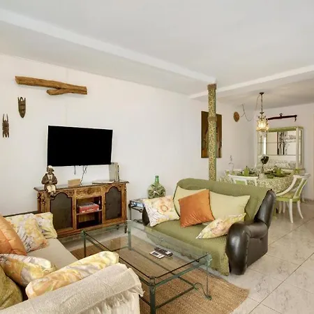 Casa Con Jardin Сasa de vacaciones