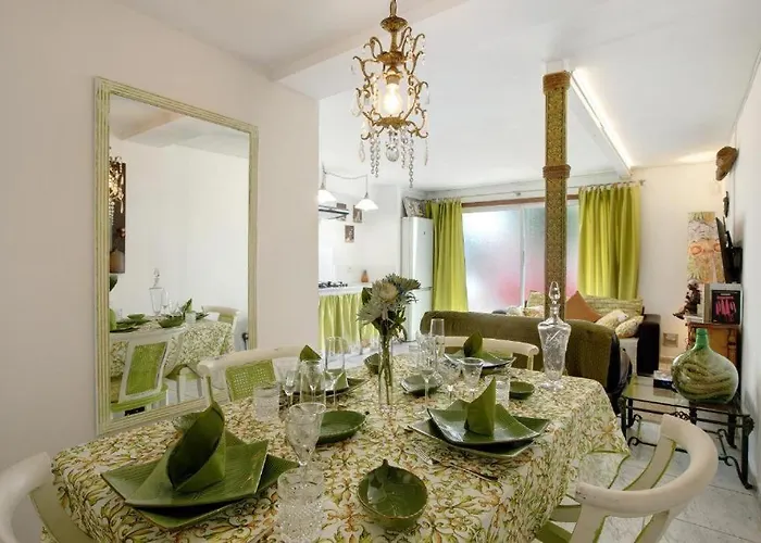Casa Con Jardin *