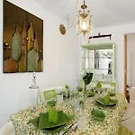 Casa Con Jardin 塔科龙特